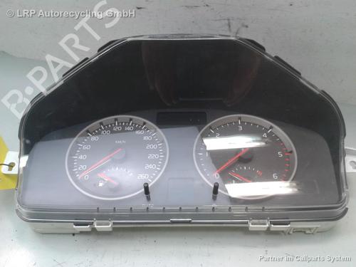 Used Instrument cluster VOLVO V50 (545) [2003-2012]  20556067