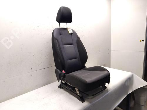 Left front seat HYUNDAI i30 Estate (GD) 1.6 CRDi | BP32003386C15 - Image 8