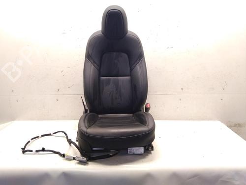 Stol høyre foran TESLA MODEL Y (5YJY) EV (347 hp) 31722747