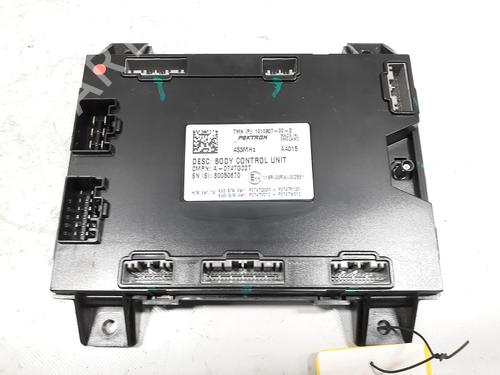 Used Electronic module TESLA MODEL S (5YJS) P100D AWD (772 hp) 20529089
