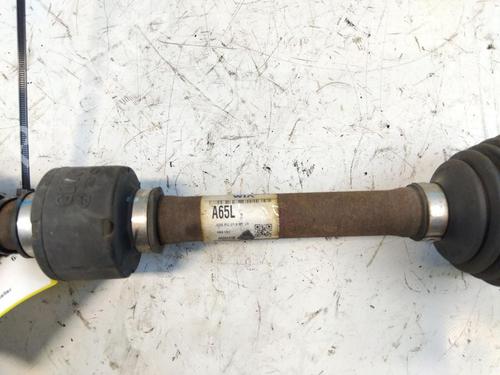 Left front driveshaft HYUNDAI i30 Estate (GD) 1.6 CRDi | BP31981852M38 