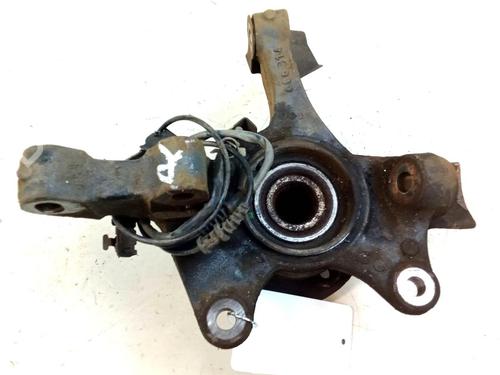 Used Right front steering knuckle Right front steering knuckle MERCEDES-BENZ VITO Mixto (Double Cabin) (W447) 111 CDI (447.701, 447.703, 447.705) (114 hp) 33558546 33558546