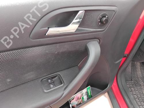 Left mirror SKODA YETI (5L) 2.0 TDI 4x4 | BP28157586C26 