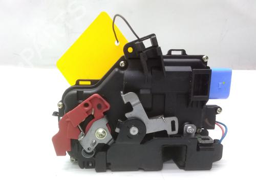 Front left lock VW GOLF VI Variant (AJ5) 1.4 | BP20516603C98 
