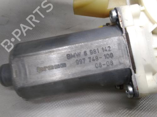 Right front window motor BMW 5 Touring (E61) 525 d | BP20516286E20 