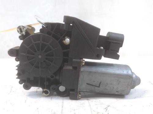 Used Left front window motor AUDI A3 (8L1) 1.6 (102 hp) 29167009