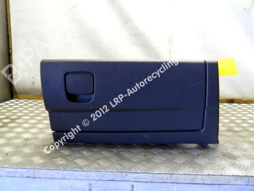 Handskerum FIAT CROMA (194_) 2.2 16V (147 hp) 20550017