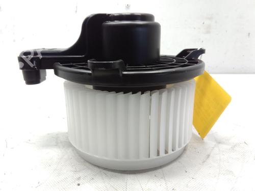 Heater blower motor MITSUBISHI ECLIPSE CROSS (GK_, GL_) Plug-in Hybrid 4WD (GL3W) | BP26205215M62 