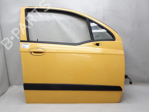 Used Right front door CHEVROLET MATIZ (M200, M250) 1.0 (67 hp) 20582039