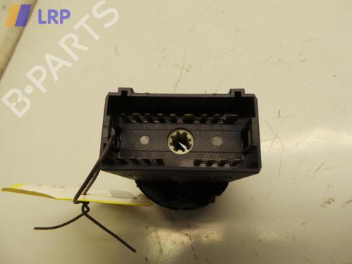 Used Headlight switch VW POLO IV (9N_, 9A_) 1.2 12V (64 hp) 20560787