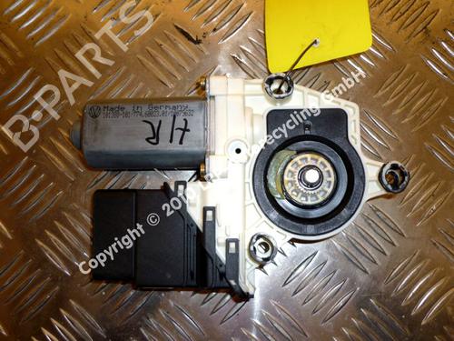 Rudehejsemotor bagstkærm højre VW GOLF IV (1J1) 1.6 (100 hp) 20562371