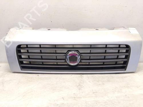 Grelha Grelha FIAT DUCATO Van (250_) 120 Multijet 2,3 D (120 hp) 33853226 33853226
