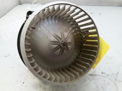 Used Heater blower motor KIA SORENTO I (JC) 2.5 CRDi (170 hp) 20553492