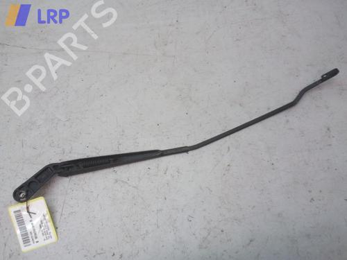 Used Front windshield wiper arm AUDI A3 (8L1) 1.6 (101 hp) 20584301
