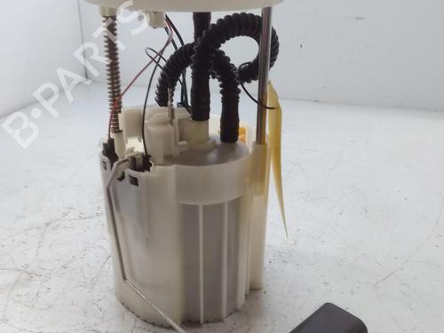 Used Fuel pump OPEL CORSA D (S07) 1.0 (L08, L68) (60 hp) 20595831