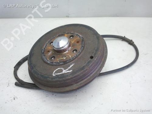 Fusée arrière droite OPEL CORSA D (S07) 1.4 (L08, L68) (100 hp) 20529660