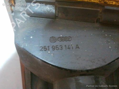 Used Left front indicator VW TRANSPORTER T3 Bus (25_) 1.6 TD (70 hp) 20537070
