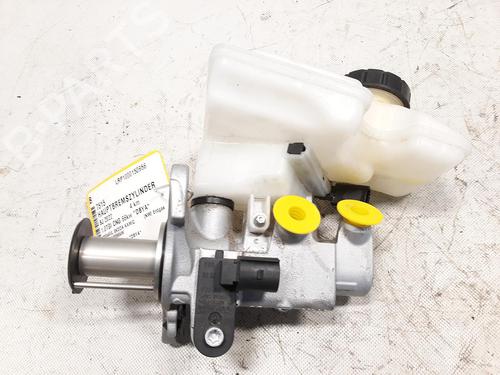 Used Brake master cylinder SKODA KAMIQ (NW4) 1.0 TGI CNG (90 hp) 20526047