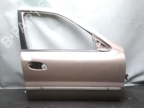 Used Right front door KIA CLARUS (K9A) 1.8 i 16V (116 hp) 20582336