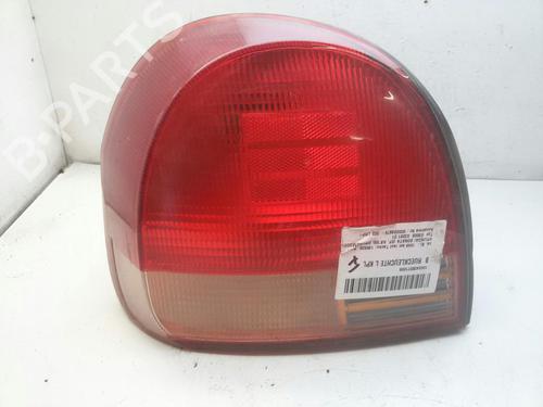 Used Left taillight HYUNDAI SONATA IV (EF) 2.0 16V (136 hp) 20566617
