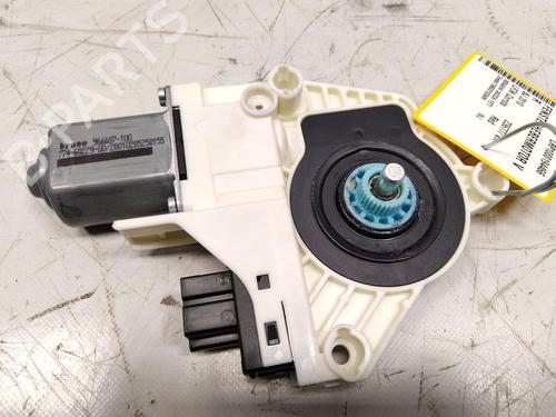 Right front window motor SKODA YETI (5L) 2.0 TDI 4x4 | BP28157587E20 