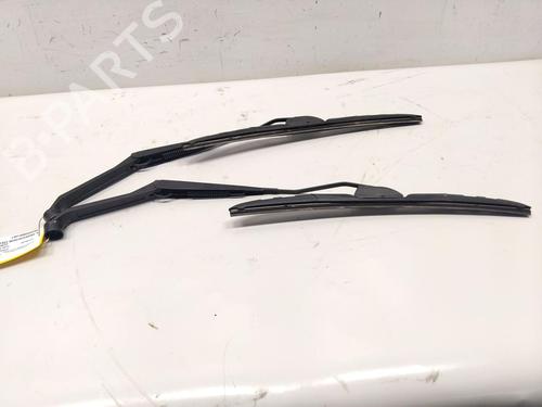 Used Front windshield wiper arm Front windshield wiper arm SUZUKI GRAND VITARA II (JT, TE, TD) 1.9 DDiS All-wheel Drive (JT419, TD44, JB419WD, JB419XD,... (129 hp) 36360658 36360658