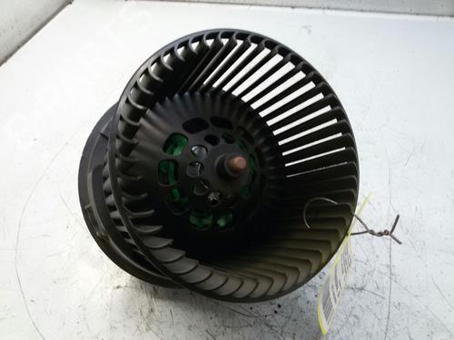 Used Heater blower motor TOYOTA AYGO (_B1_) 1.0 (KGB10_, KGB10R) (68 hp) 20553485