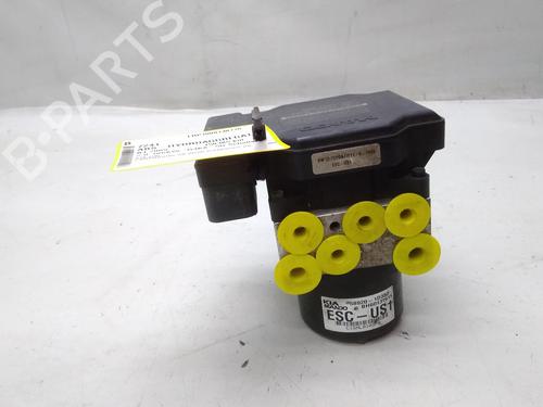 Used ABS pump KIA CARENS III MPV (UN) 2.0 CVVT (144 hp) 20524811
