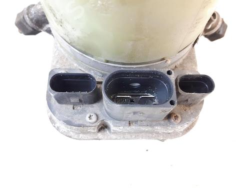 Used Steering pump VW POLO (9N_, 9A_) 1.4 16V (75 hp) 20595651