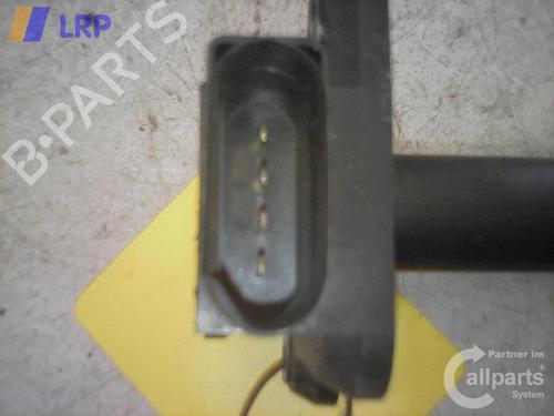 Ignition coil AUDI A8 D2 (4D2, 4D8) 3.7 quattro 06B905115E HITACHI | CM11201