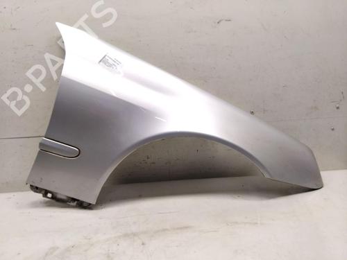 Used Right front fenders MERCEDES-BENZ C-CLASS Coupe (CL203) C 180 Kompressor (203.746) (143 hp) 31275454