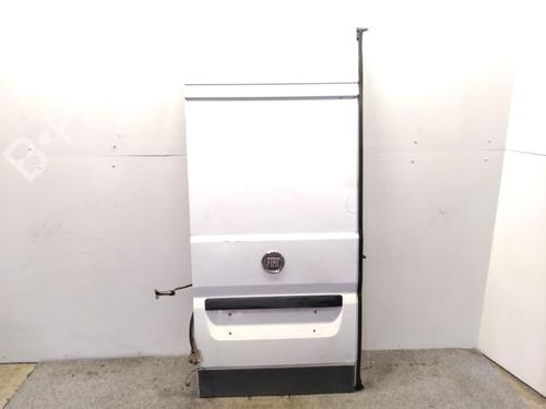 Porta mala esquerda Porta mala esquerda FIAT DUCATO Van (250_) 120 Multijet 2,3 D (120 hp) 33944202 33944202