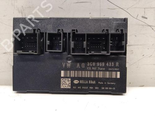 Elektronisk modul VW PASSAT B6 Variant (3C5) 2.0 TDI (140 hp) 32069013