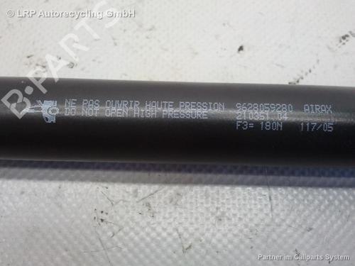 Used Hood lift support CITROËN C5 II (RC_) 1.8 16V (RC6FZB) (116 hp) 20546823