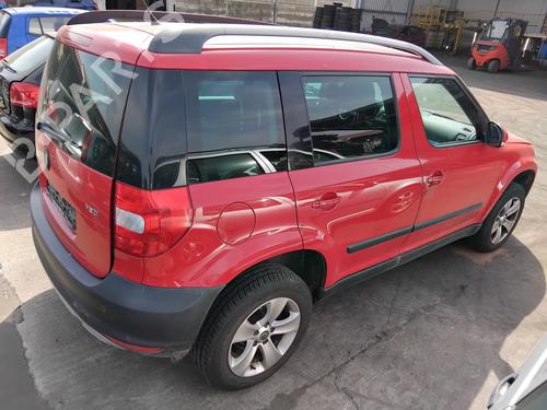 Left mirror SKODA YETI (5L) 2.0 TDI 4x4 | BP28157586C26 