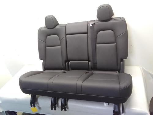 Rear seat TESLA MODEL Y (5YJY) EV All-wheel Drive | BP31839543C17