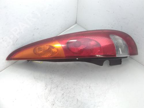 Achterlicht rechts NISSAN ALMERA TINO (V10) 2.2 dCi (115 hp) 20593523