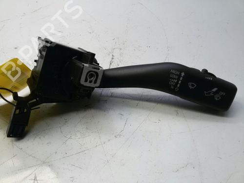 Used Steering column stalk Steering column stalk VW JETTA III (1K2) 2.0 TDI (140 hp) 20588323 20588323