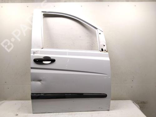 Used Right front door MERCEDES-BENZ VITO Bus (W639) 111 CDI (639.701, 639.703, 639.705) (109 hp) 31906893