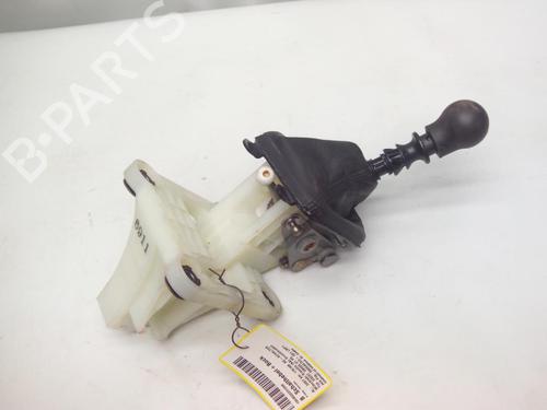 Gear lever MITSUBISHI GRANDIS (NA_W) 2.0 DI-D (NA8W) | BP20568154M90 