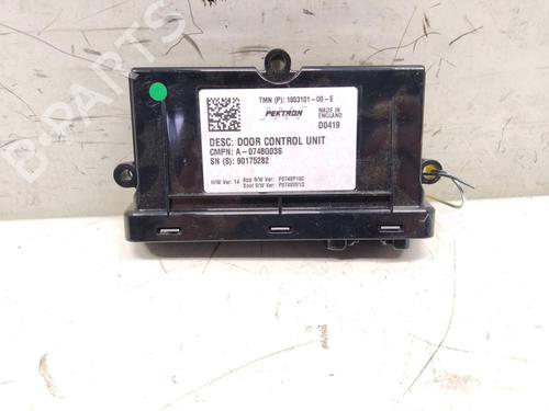 andre-tesla-model-s-5yjs-2012-33219065 main image