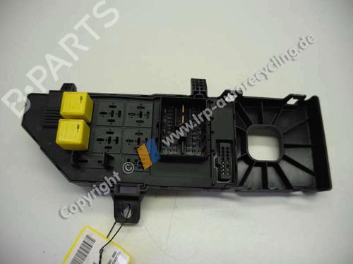 Fuse box OPEL VECTRA C (Z02) 2.2 DTI 16V (F69) | BP20588660E1 