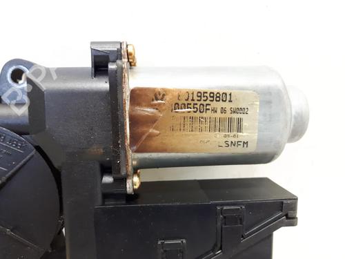 Left front window motor SKODA FABIA I Combi (6Y5) 1.4 16V | BP31687656E21 - Image 2
