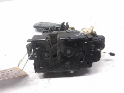 Used Front right lock VW TRANSPORTER T5 Van (7HA, 7HH, 7EA, 7EH) 1.9 TDI (105 hp) 20516793