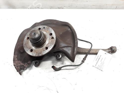 Used Right front steering knuckle MERCEDES-BENZ C-CLASS (W202) C 180 (202.018) (122 hp) 20524337