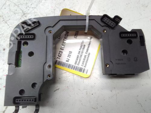 Used Electronic module VW PHAETON (3D1, 3D2, 3D3, 3D4, 3D6, 3D7, 3D8, 3D9) 3.0 V6 TDI 4motion (240 hp) 20525599