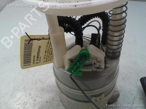 Used Fuel pump RENAULT CLIO III (BR0/1, CR0/1) [2005-2014]  20558381