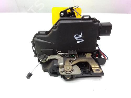 Vergrendeling rechts voor VW GOLF IV Van (1J1) 1.9 TDI (90 hp) 20516781