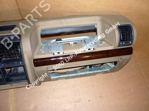 Instrument cluster LAND ROVER DISCOVERY II (L318) 2.5 Td5 4x4 | BP20533432C47 