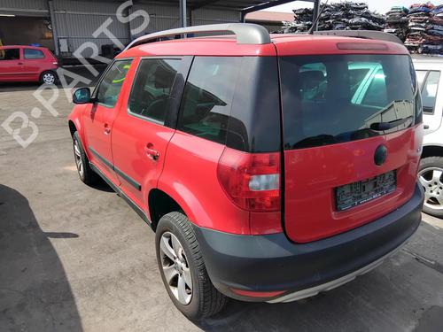 Left mirror SKODA YETI (5L) 2.0 TDI 4x4 | BP28157586C26 